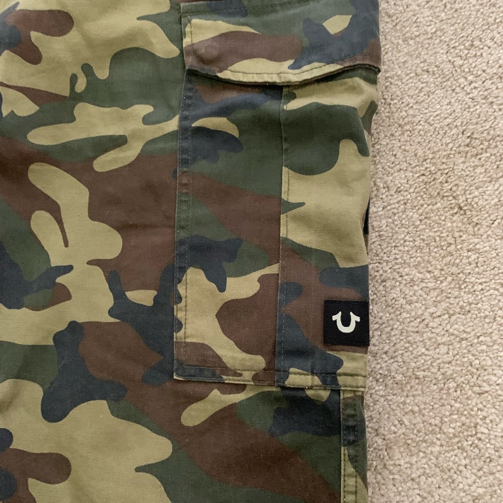 BUNDLED-True Religion and Decibel Camouflage Jeans and shorts - Picture 14 of 16